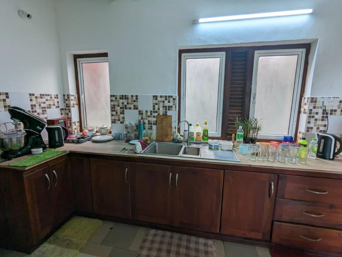 Shiranthi Guest House 라자기리야 외부 사진
