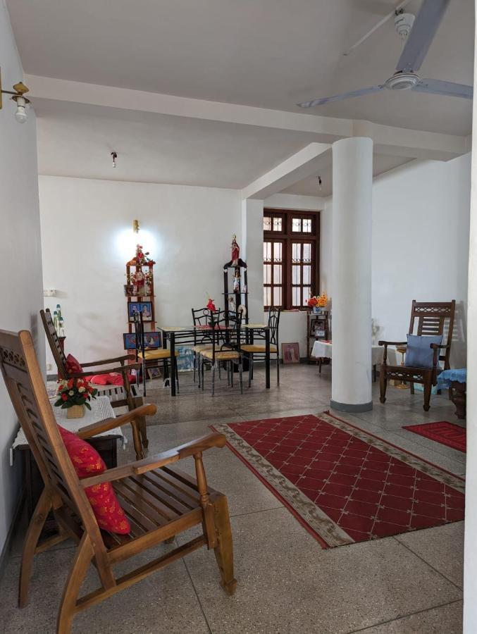 Shiranthi Guest House 라자기리야 외부 사진